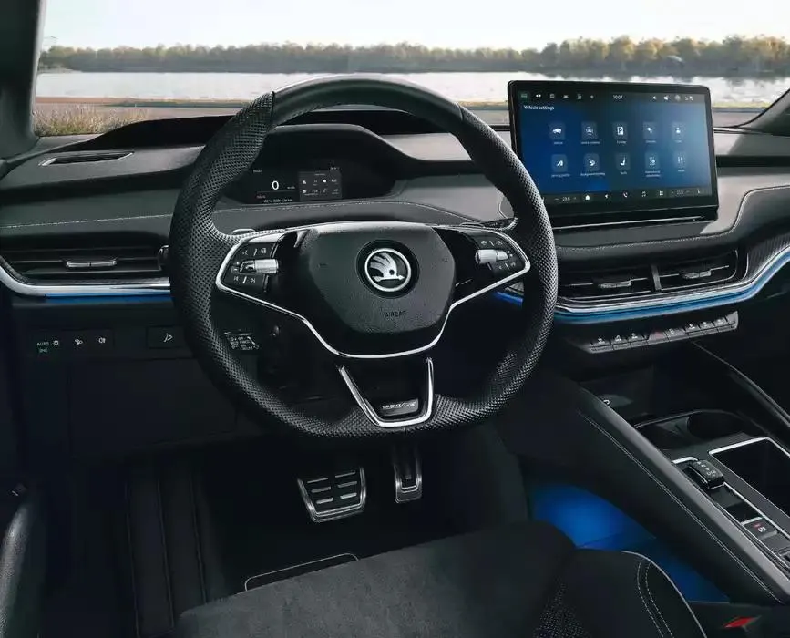 Prospekt Enyaq von 24. Oktober bis 7. November 2024 - Prospekt seite  112