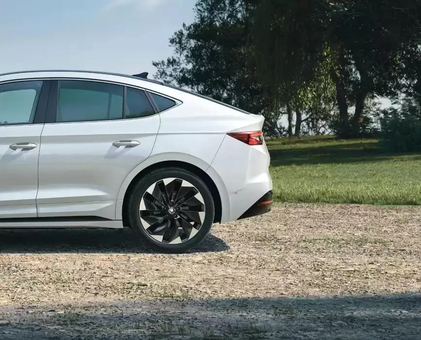 Prospekt Enyaq Coupé RS von 24. Oktober bis 7. November 2024 - Prospekt seite  13