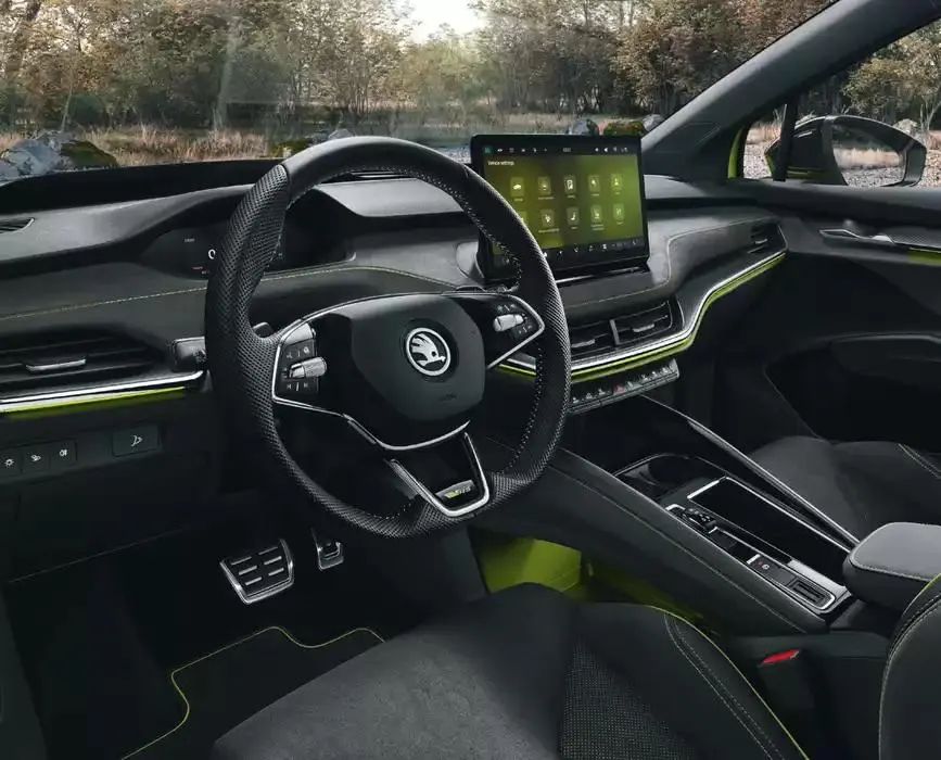 Prospekt Enyaq von 24. Oktober bis 7. November 2024 - Prospekt seite  102