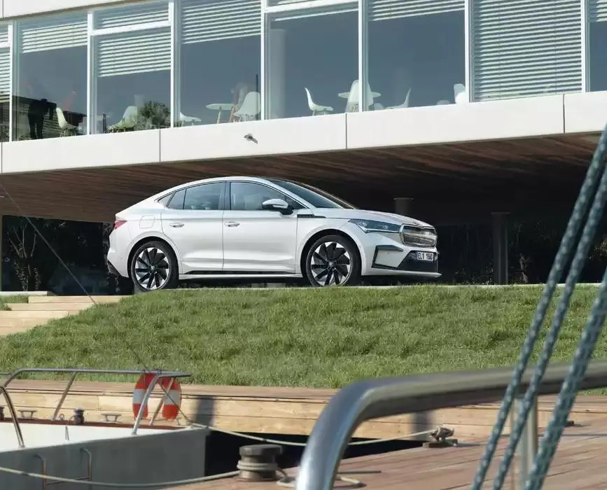 Prospekt Enyaq Coupé RS von 24. Oktober bis 7. November 2024 - Prospekt seite  21