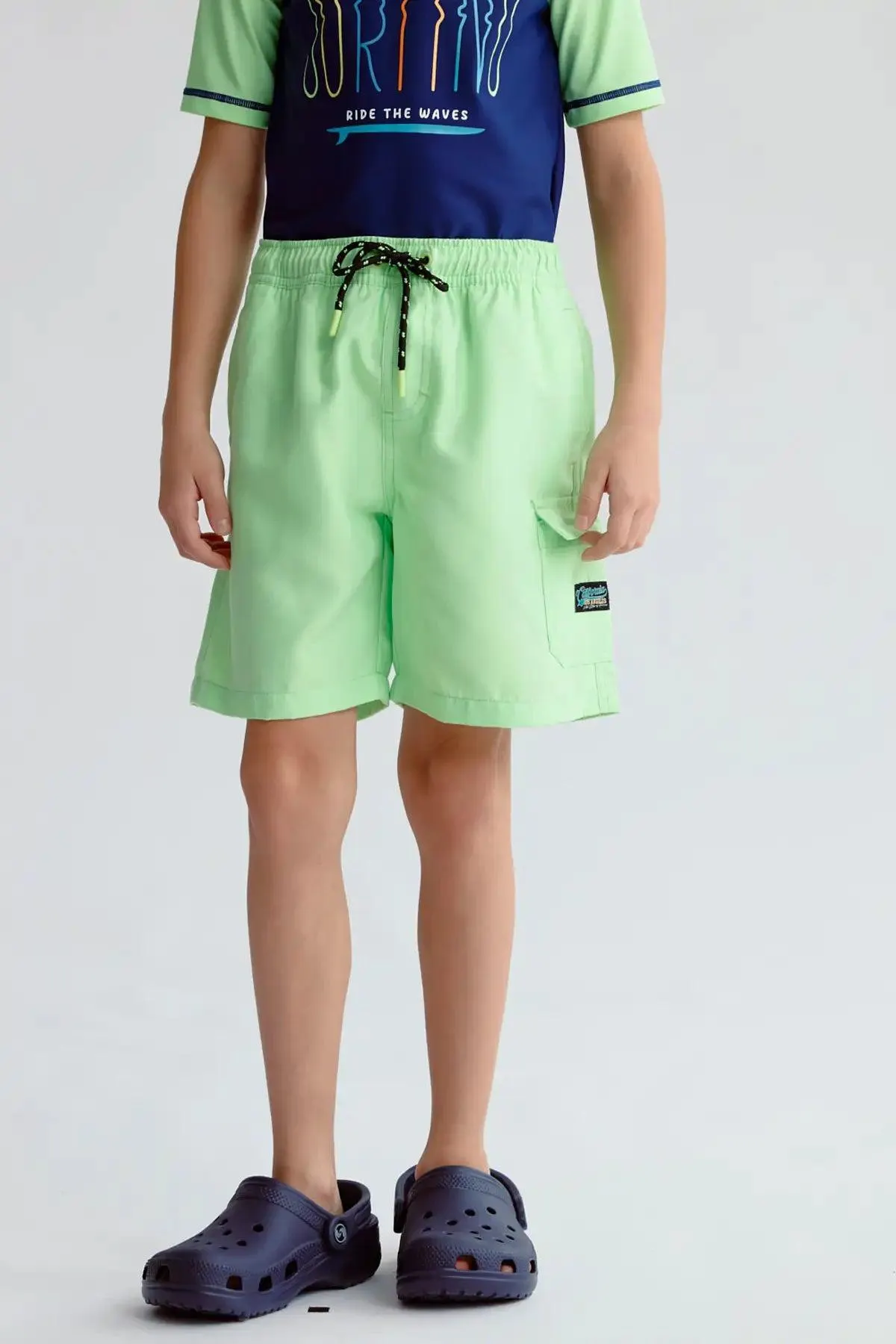 Short de Baño Niño Básico Verde Claro