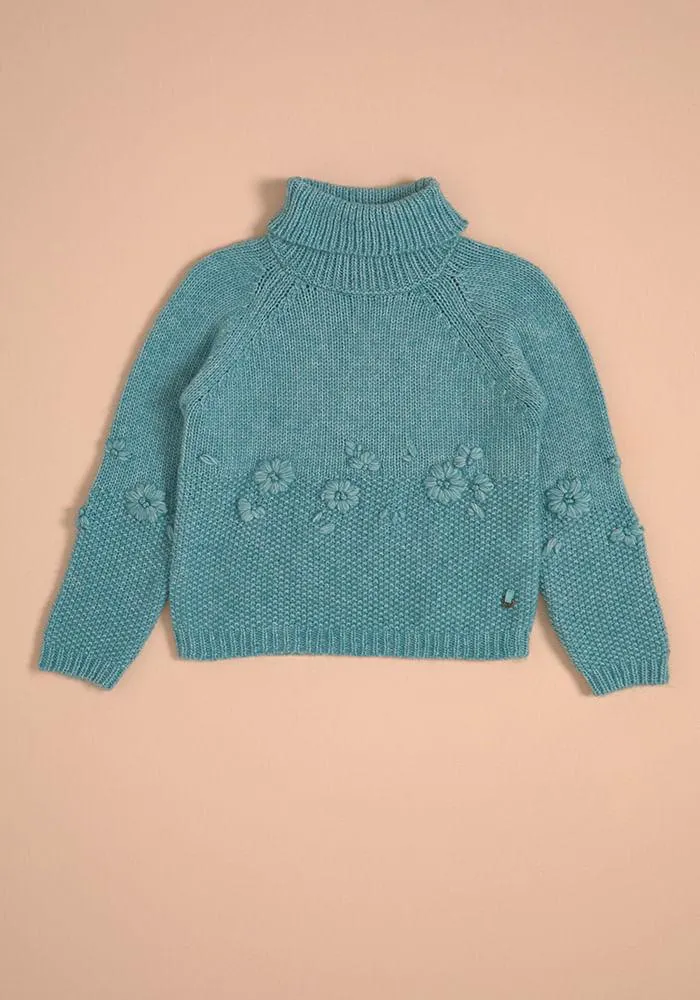 Sweater Sweater cuello alto con flores bordadas