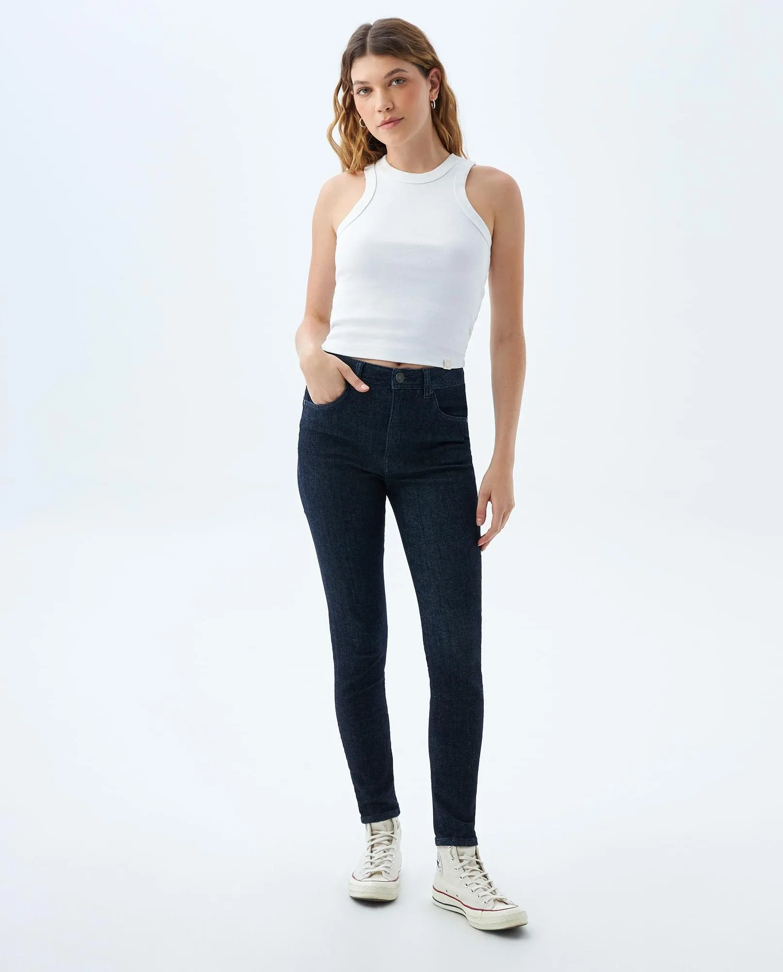 Jean Jegging tono oscuro para mujer