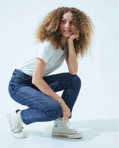 Jean Momfit con desgaste para mujer