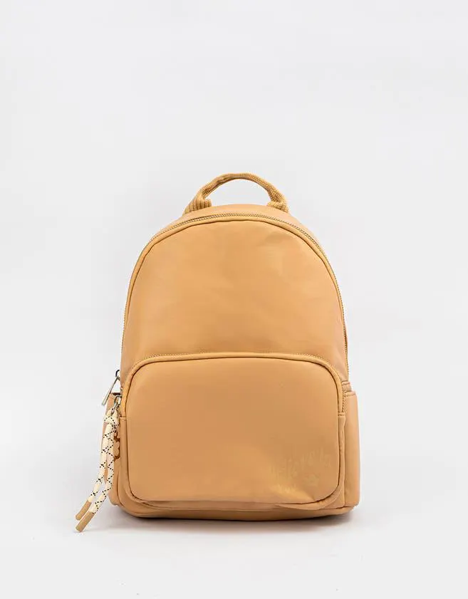 Mochila con bolsillos laterales