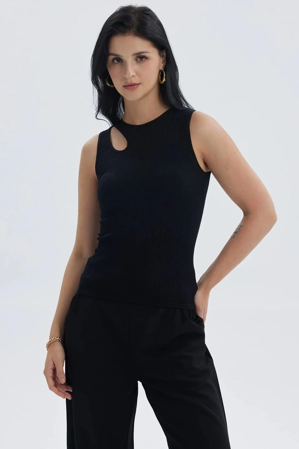 Polera Mujer Lisa Abertura Negro