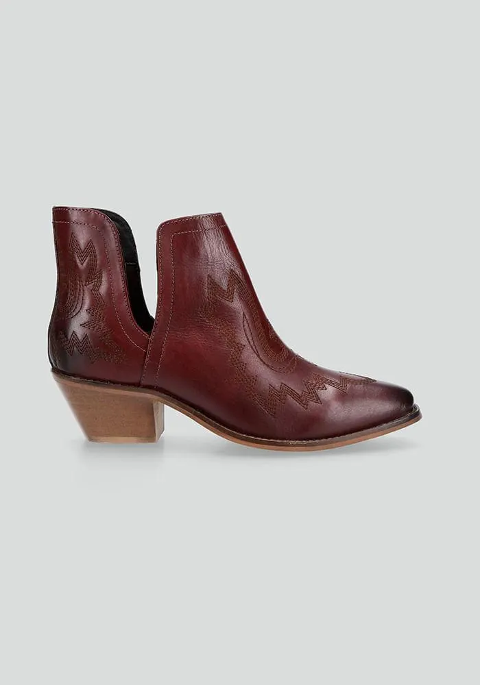Corte Lateral Botín De Cuero Con Bordados Mujer