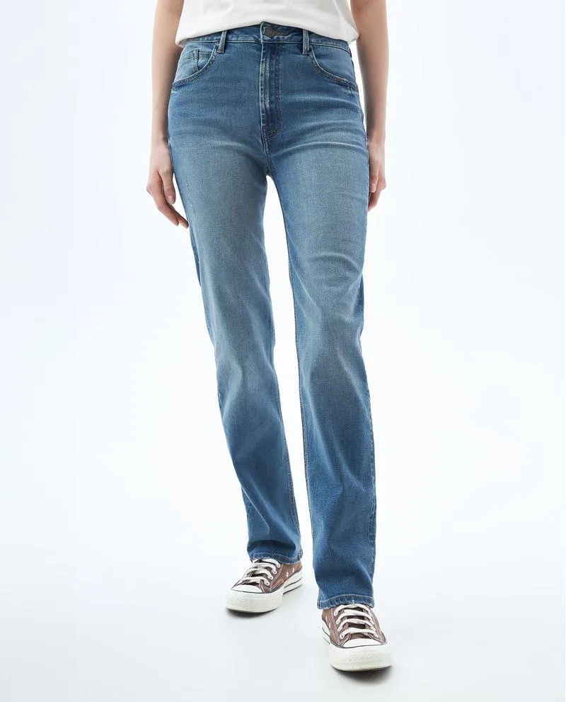 Jean Straight tono medio para mujer