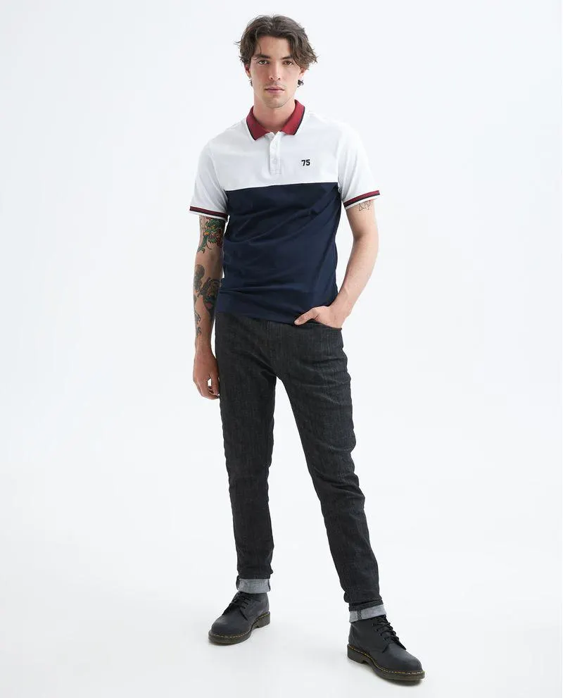 Jean Tapered fit oscuro para hombre