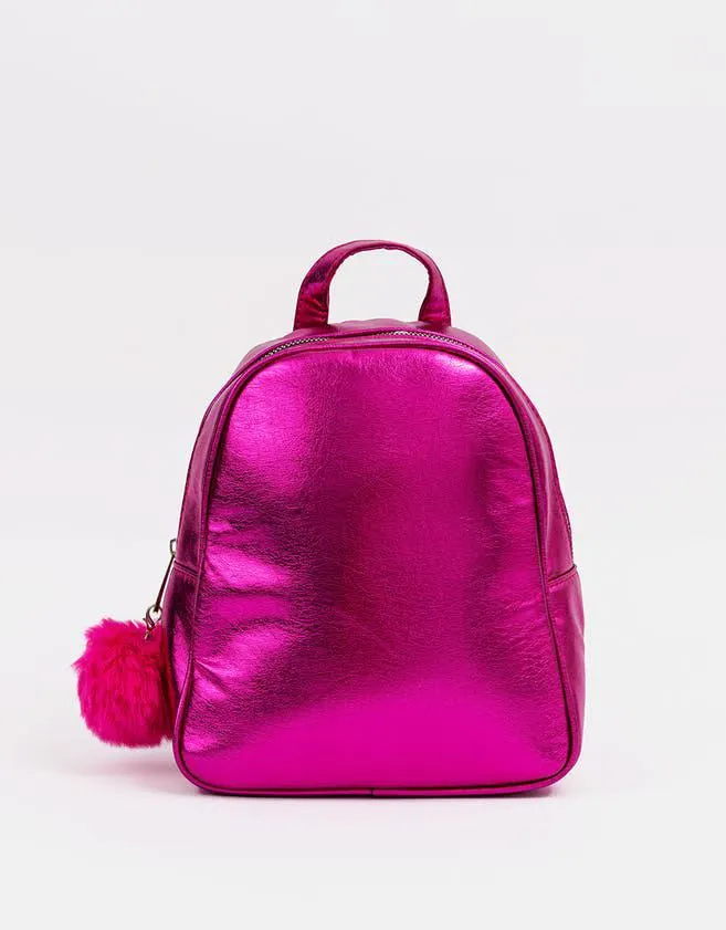 Mochila con pompón