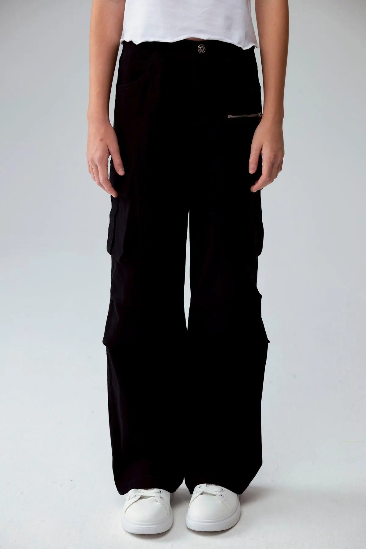 Pantalón Niña Calce Recto Cargo Negro