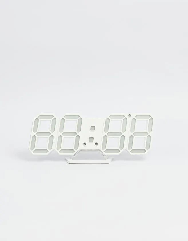 Reloj digital de pared