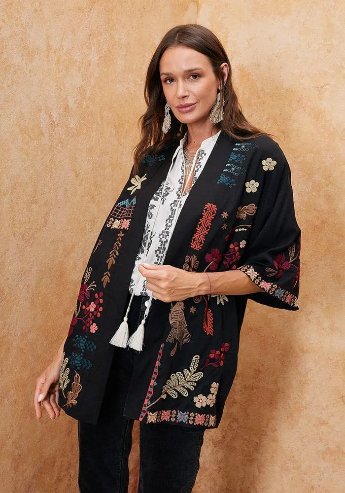 Blusa Tipo Kimono Bordado