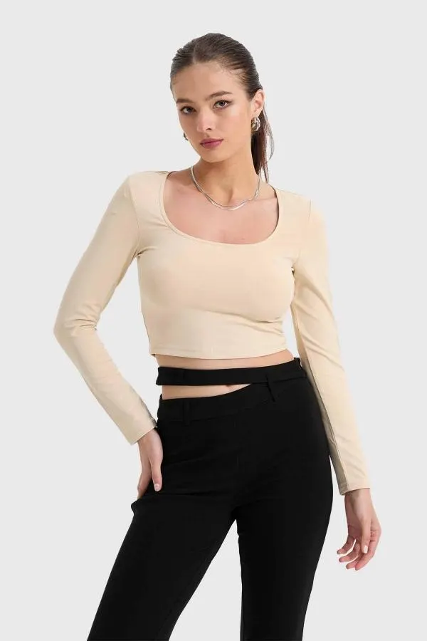 Polera mujer escote cuadrado beige claro