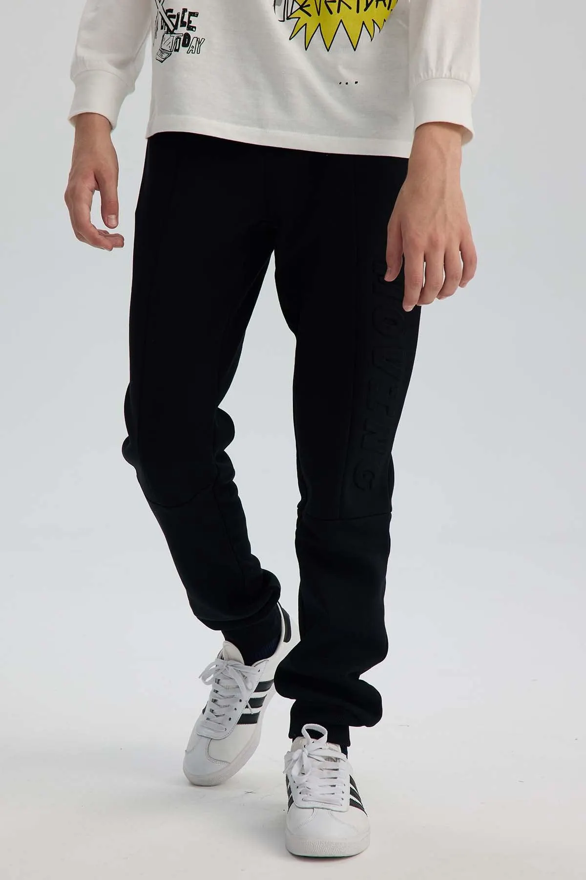 Pantalón Buzo Niño Jogger Negro