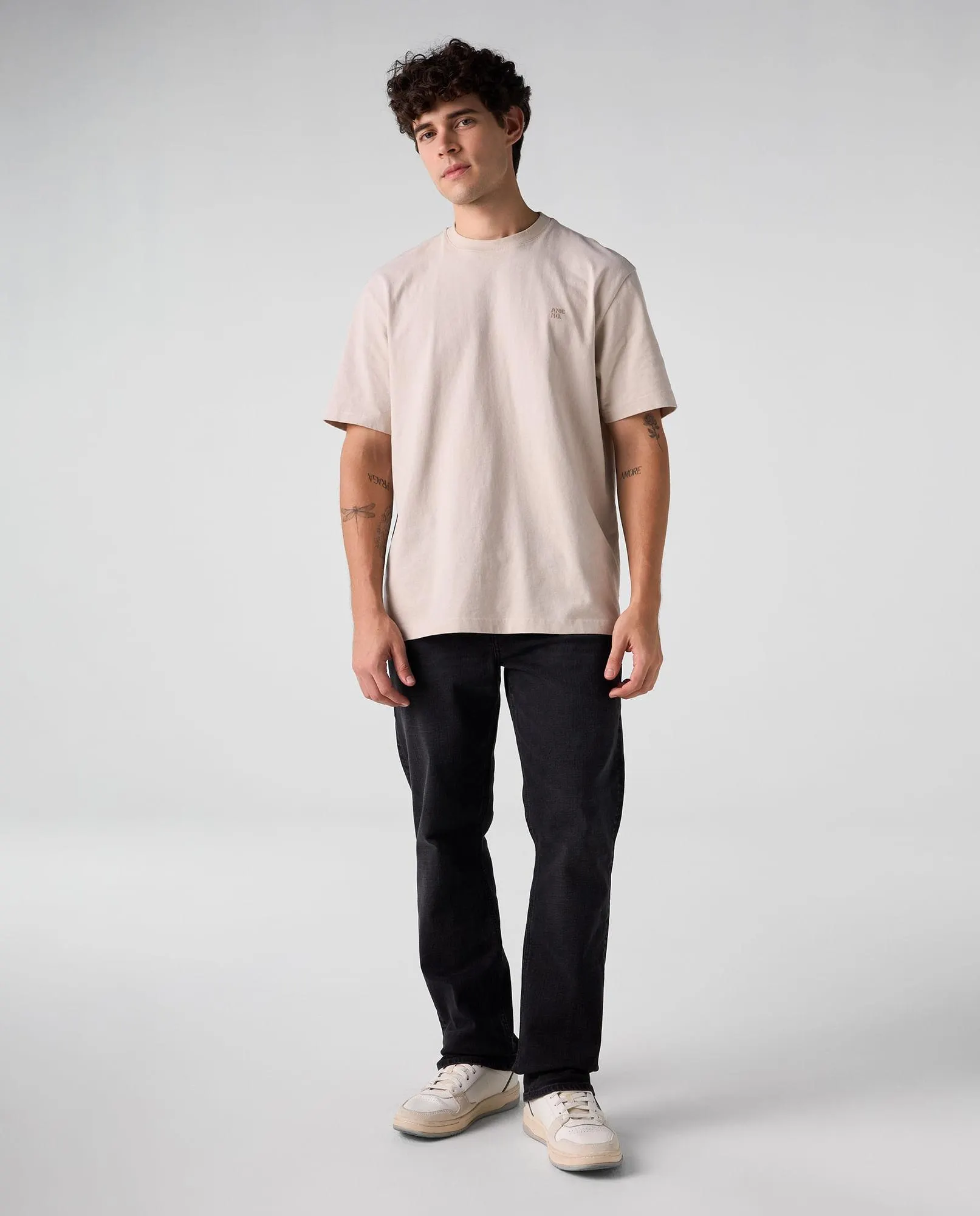 Jean Slim and Straight tono negro para hombre