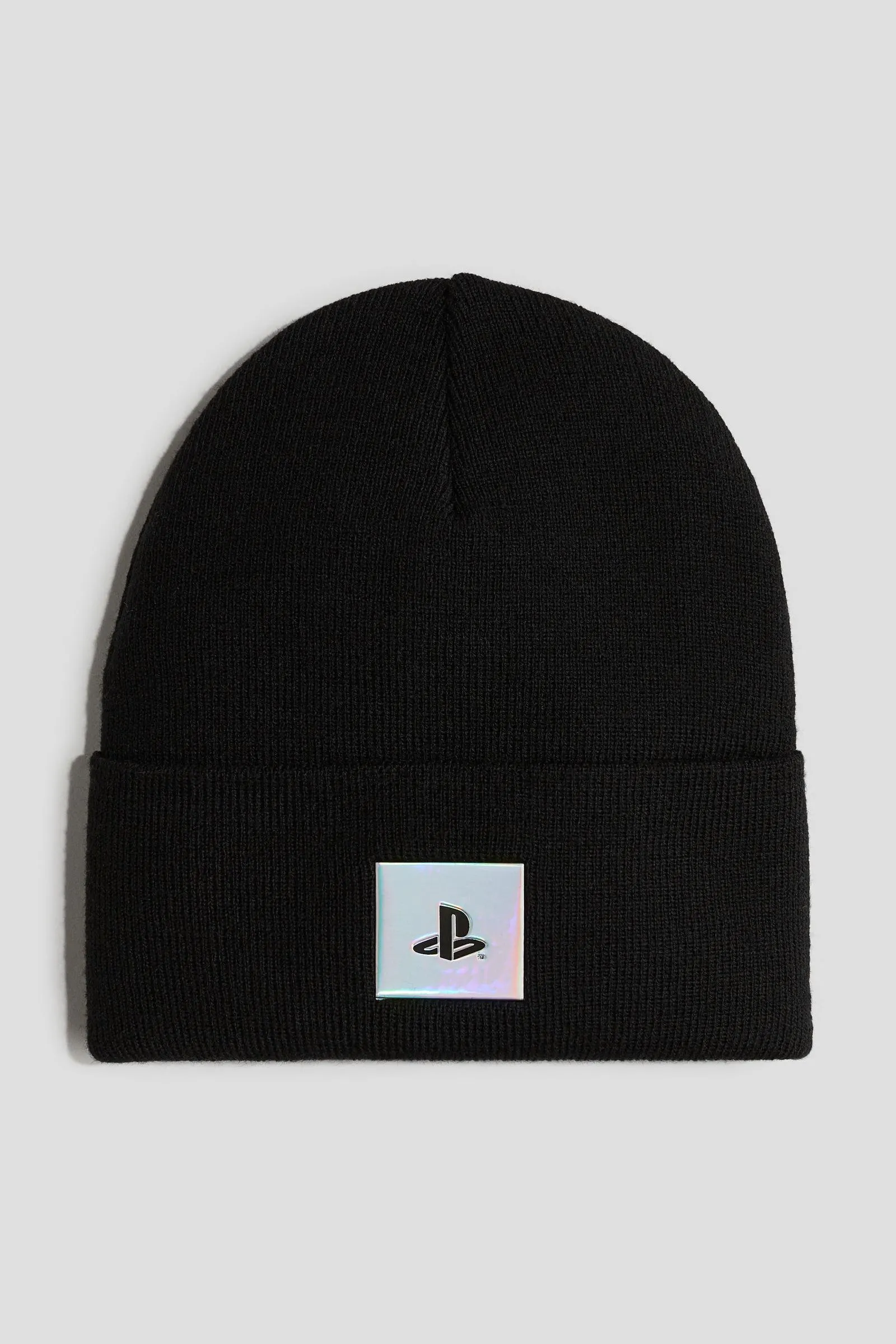 Gorro beanie con aplicación