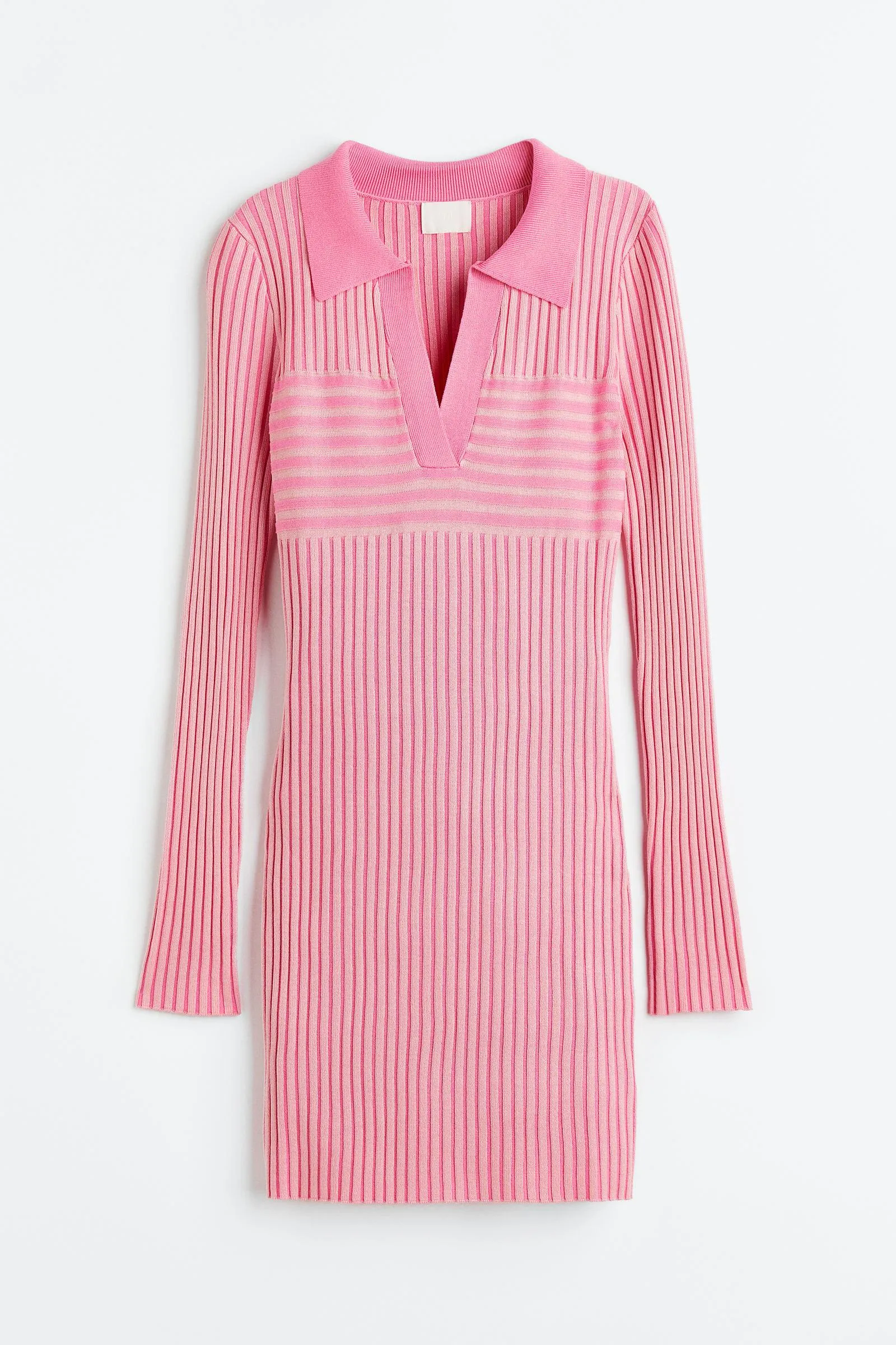 Vestido en punto acanalado con cuello