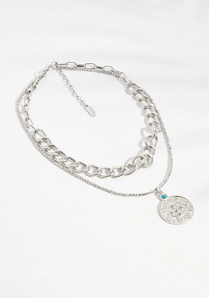 Collar Cadena Grande y Medallón U Plata