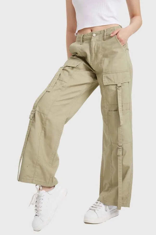 Jeans mujer cargo recto verde militar