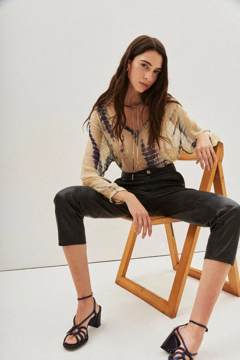 pantalon recto cuero