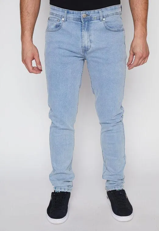Jeans Hombre Celeste Slim Basico Family Shop