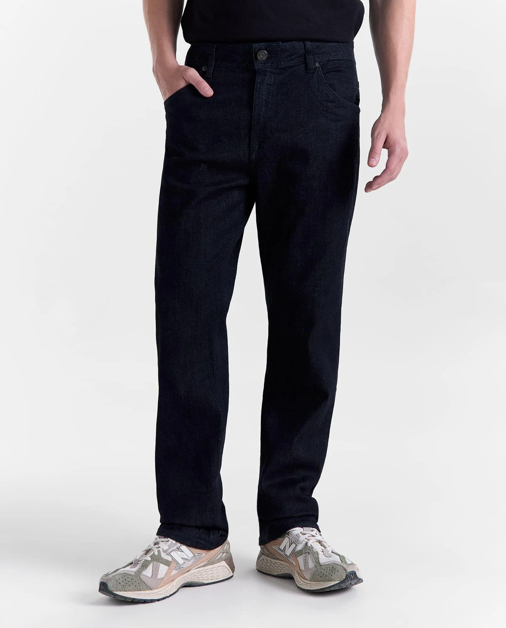 SLIM AND STRAIGHT OSCURO