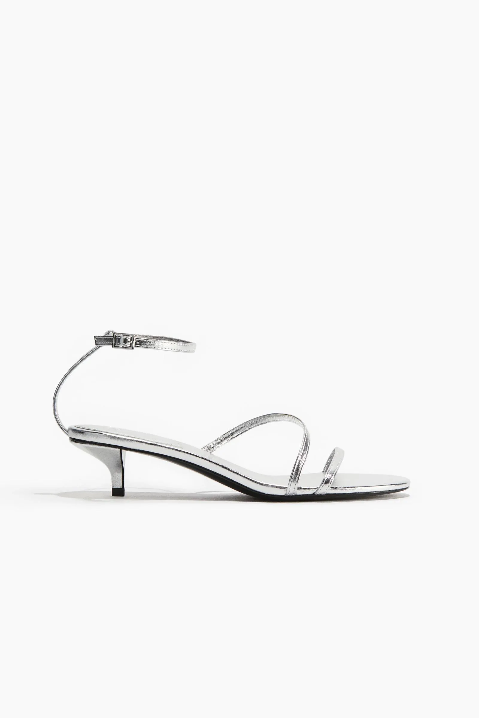 Sandalias de taco con tiras