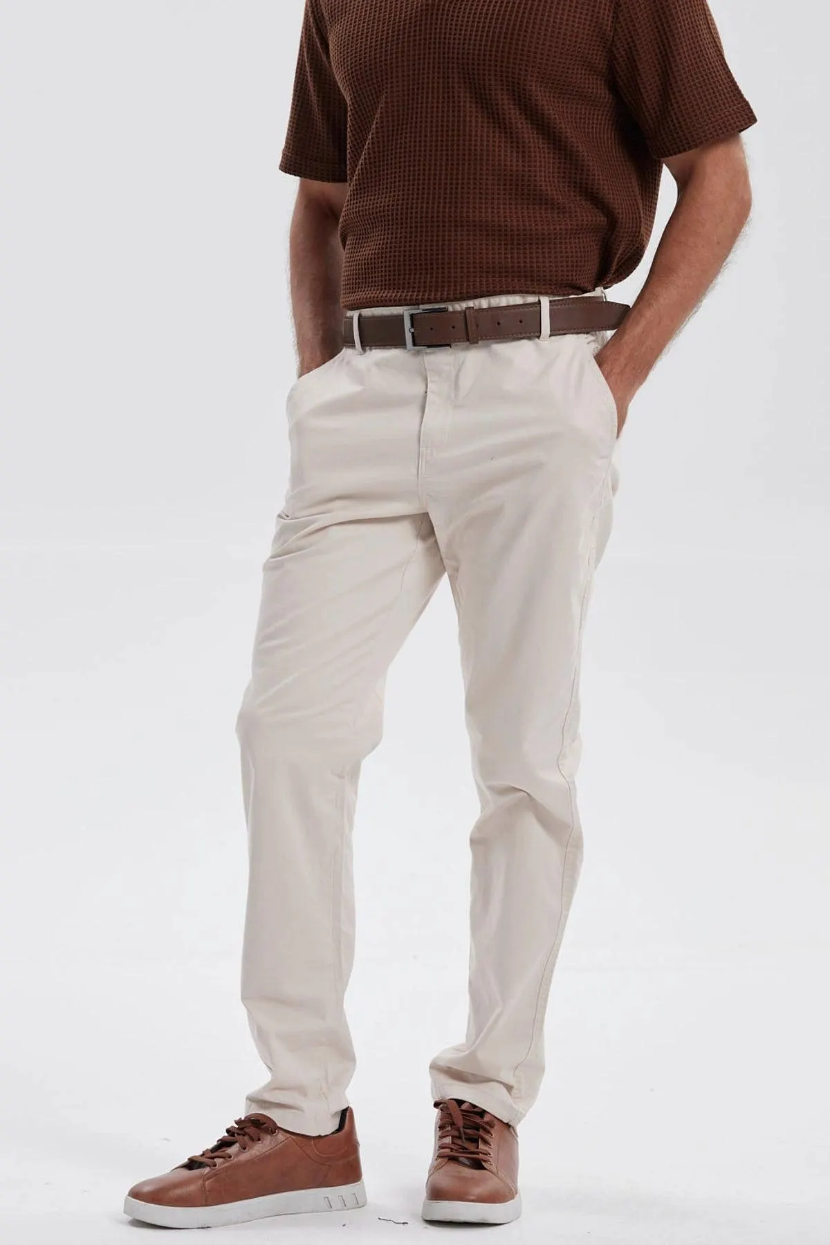 Pantalón Hombre Chino Cinturón Beige