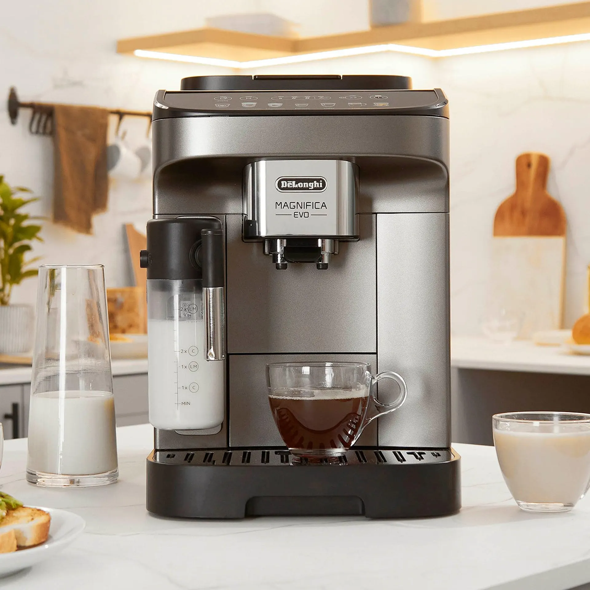Cafetera Superautomática Magnifica Evo Latte Delonghi