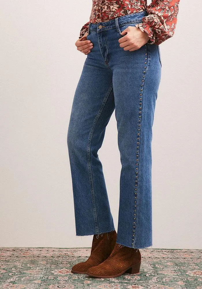 Pantalón Tachas En Costado