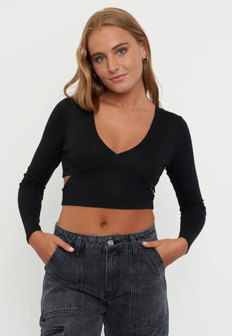 Polera Mujer Manga Larga Cut Out Lateral Negro