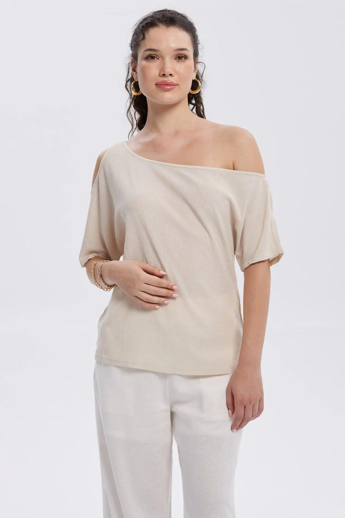 Polera Mujer Cuello Bote Arena