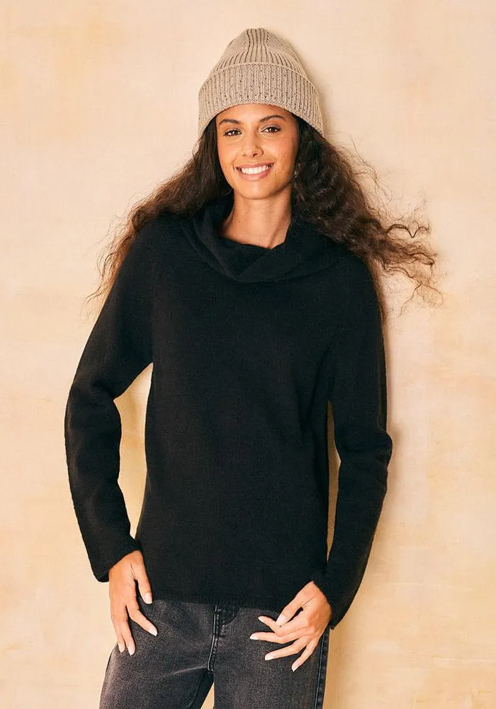 Sweater estilo basico con cuello alto