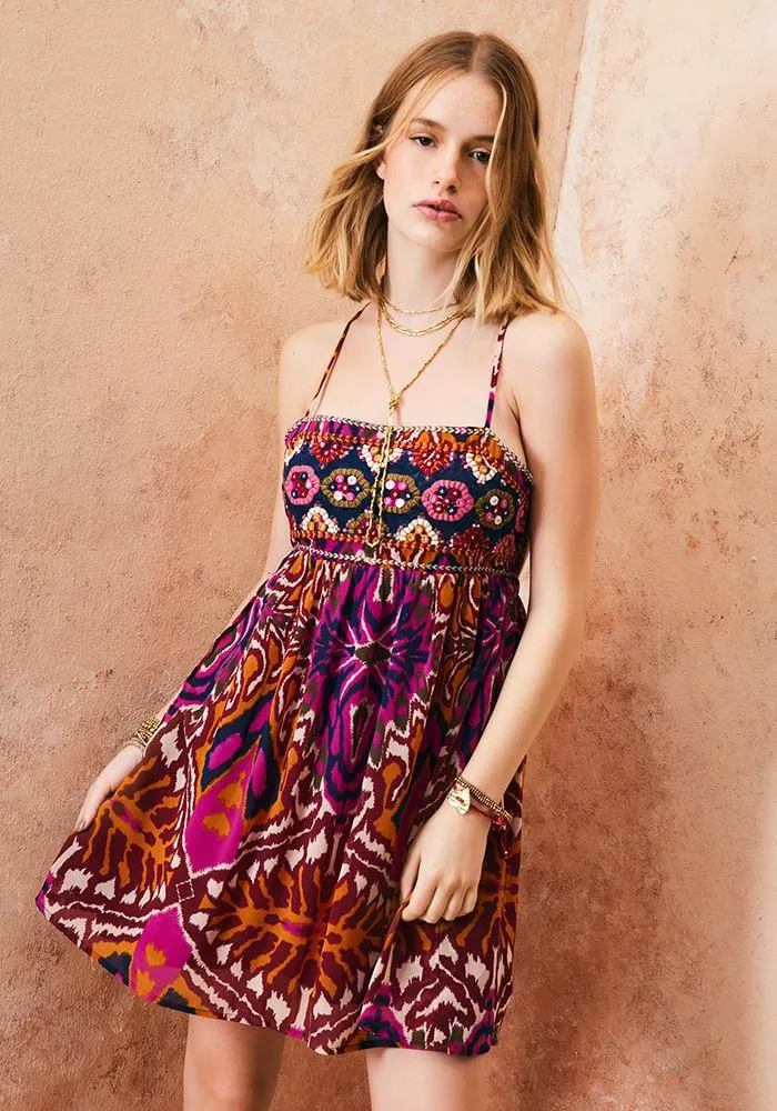 Vestido con pabilos ajustables y tie dye