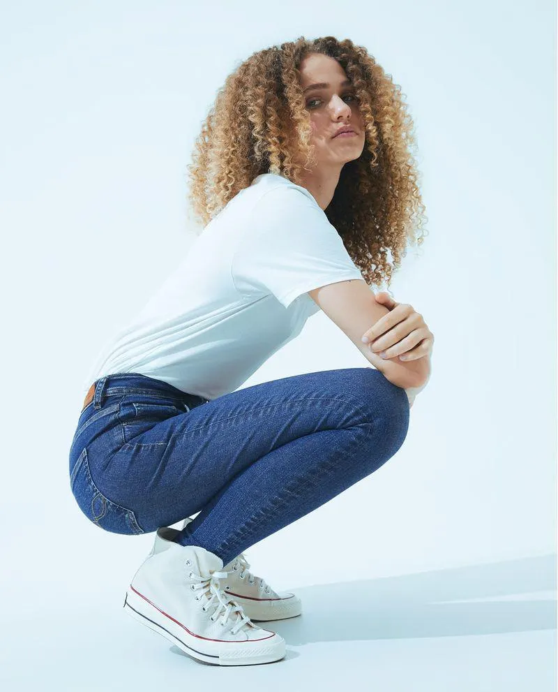 Jean Jegging fit tono medio para mujer