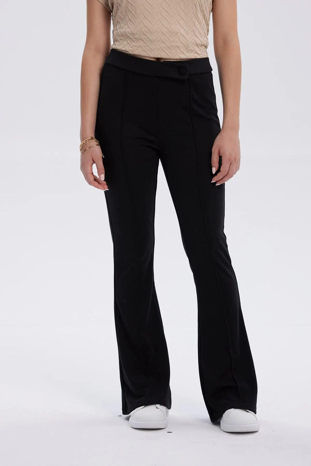 Calza Mujer Flare Piping Delantero Negro