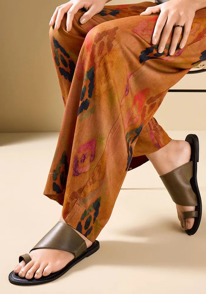 Sandalia de cuero con dedo tomado Verde 27733