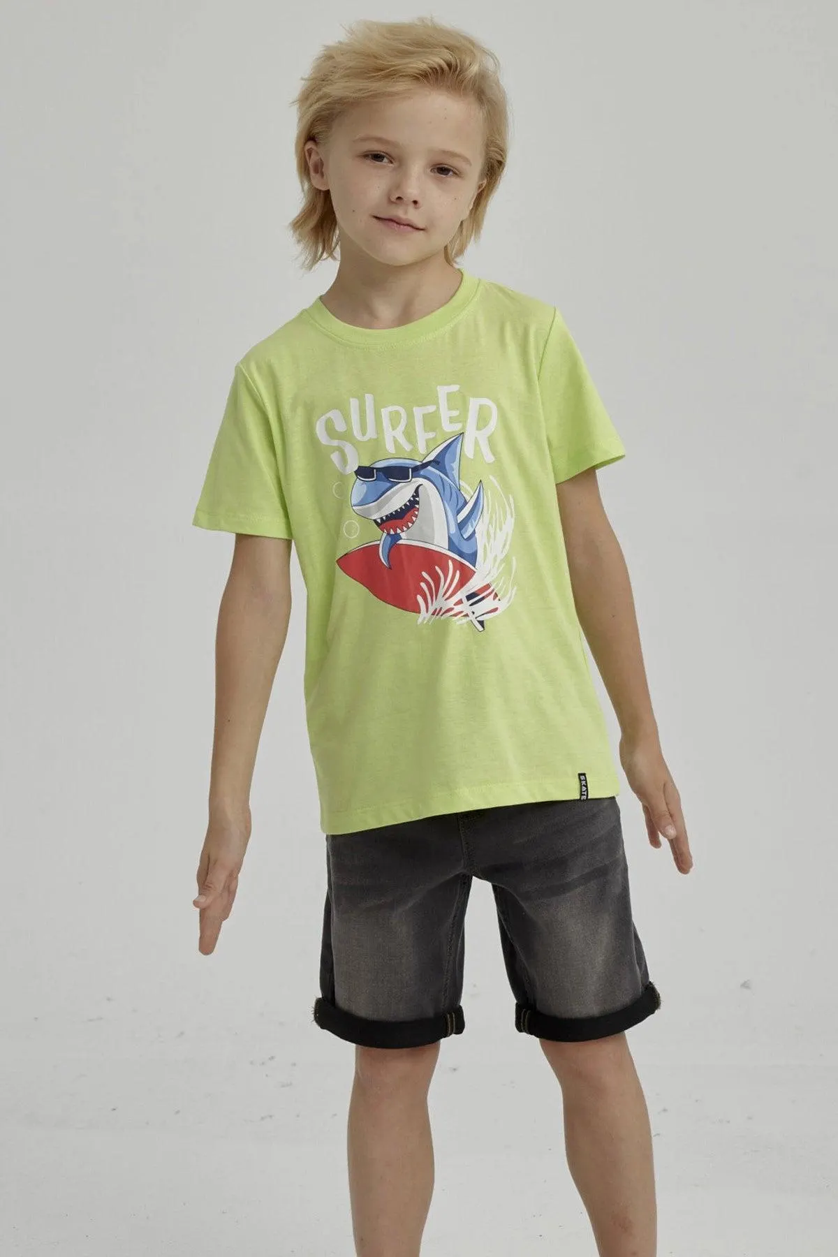 Polera Niño Básica Estampada Verde
