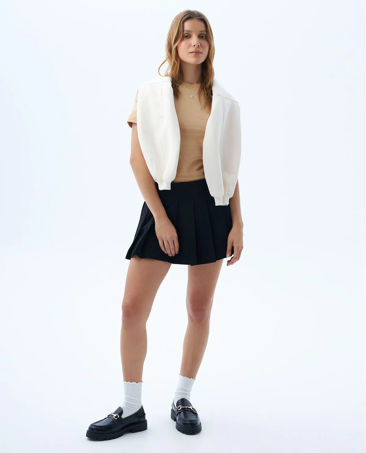 Camiseta con detalle bordado para mujer