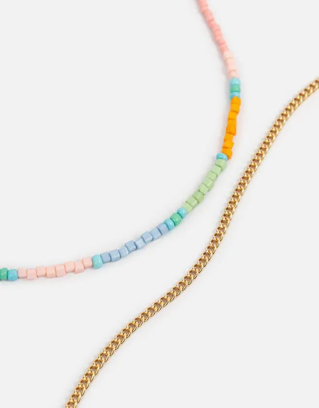 Set de chokers con mostacillas