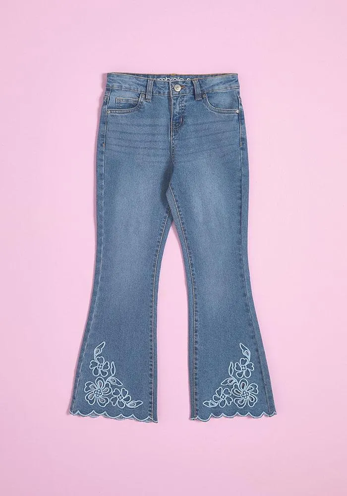 Jeans Jeans Flare Con Aplicación Broderie Bordado
