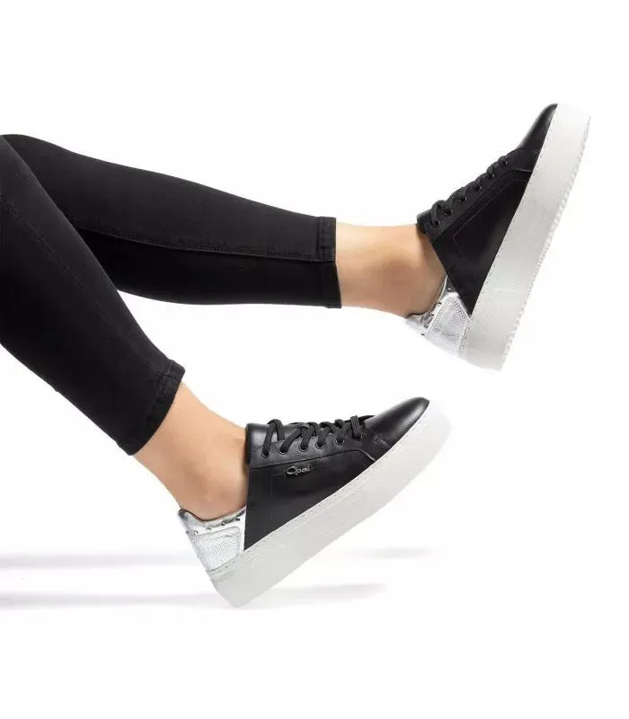 Zapatilla Regina Negro