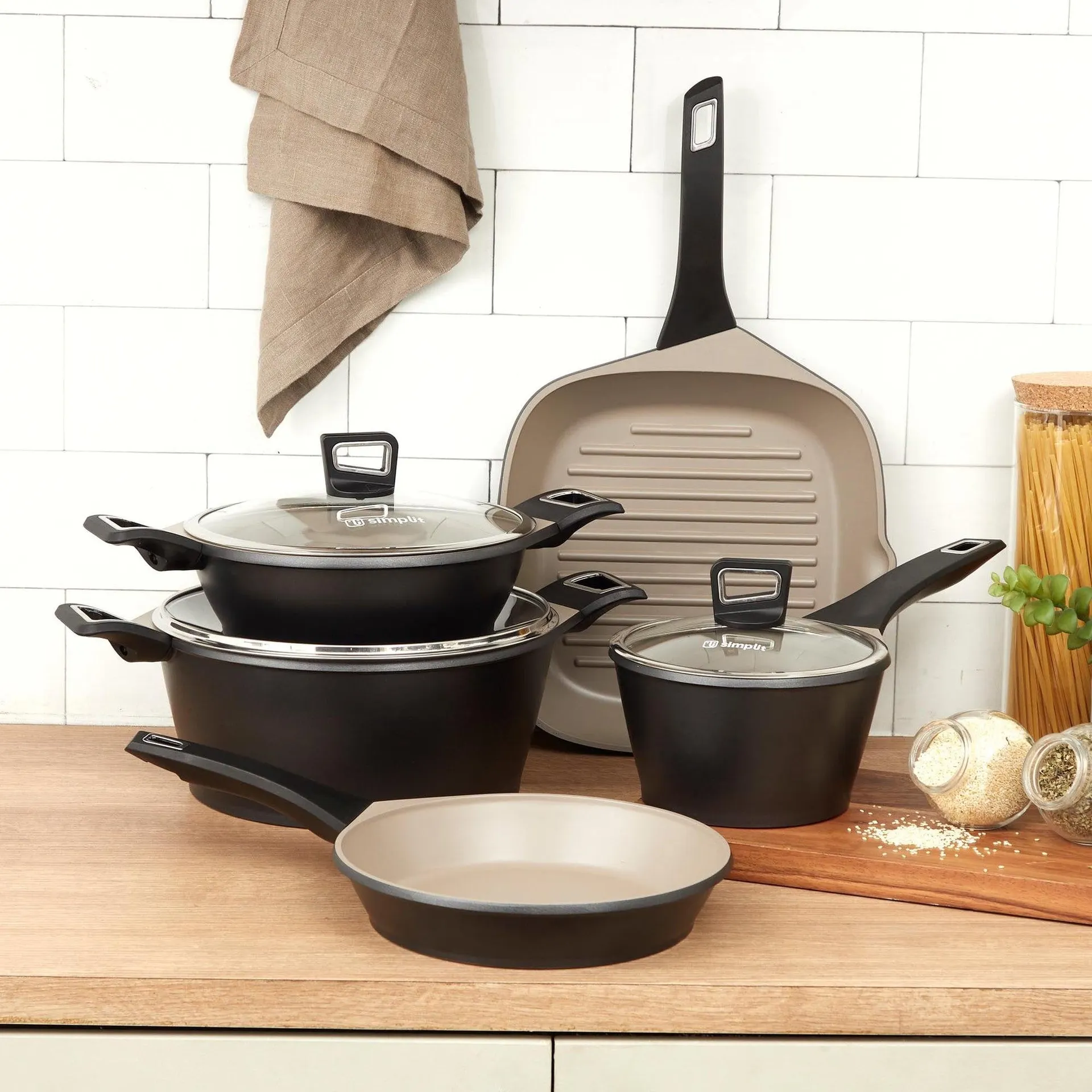 Batería de Cocina Antiadherente Classic 8 Pzs Simplit