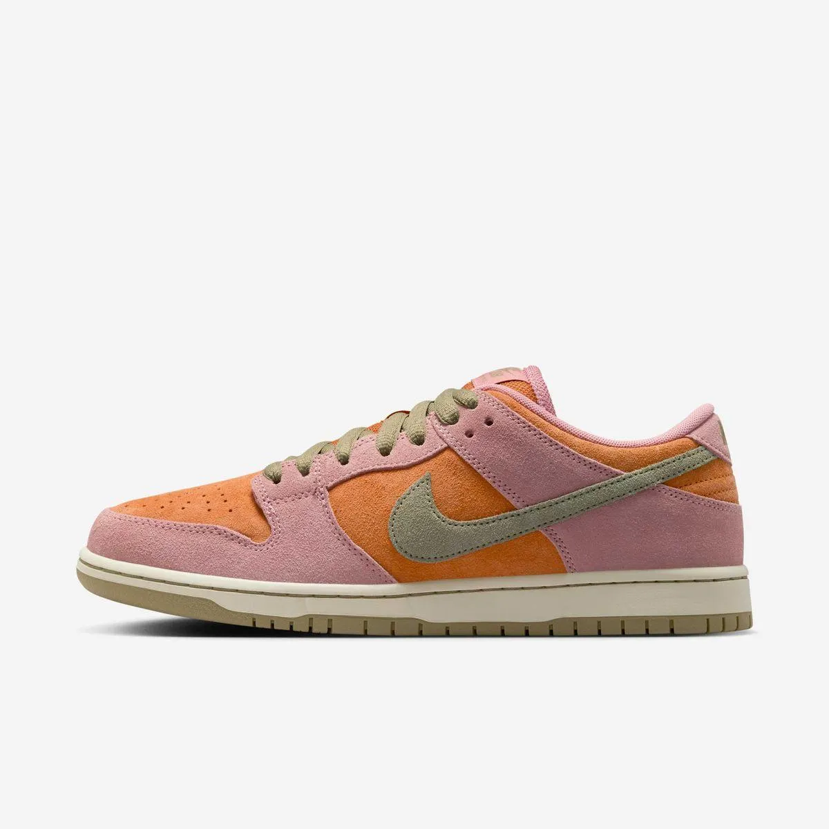 Nike SB Dunk Low Pro