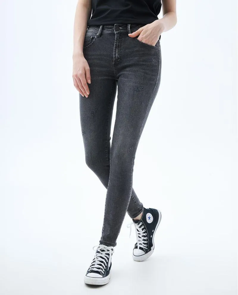Jean Jegging tono gris para mujer