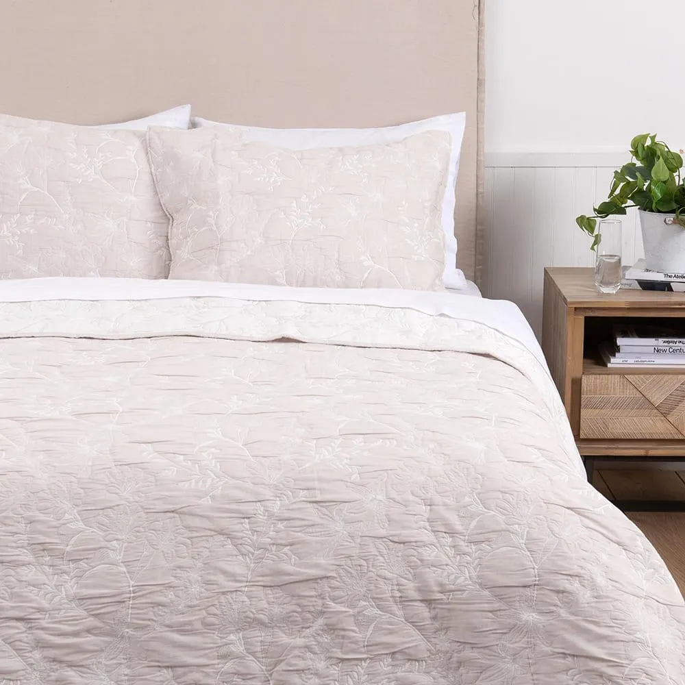 Cubrecama Quilt Jacquard Fiore 2 Plazas Beige