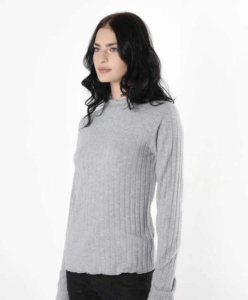 Polera mujer acanalada cuello ondulado