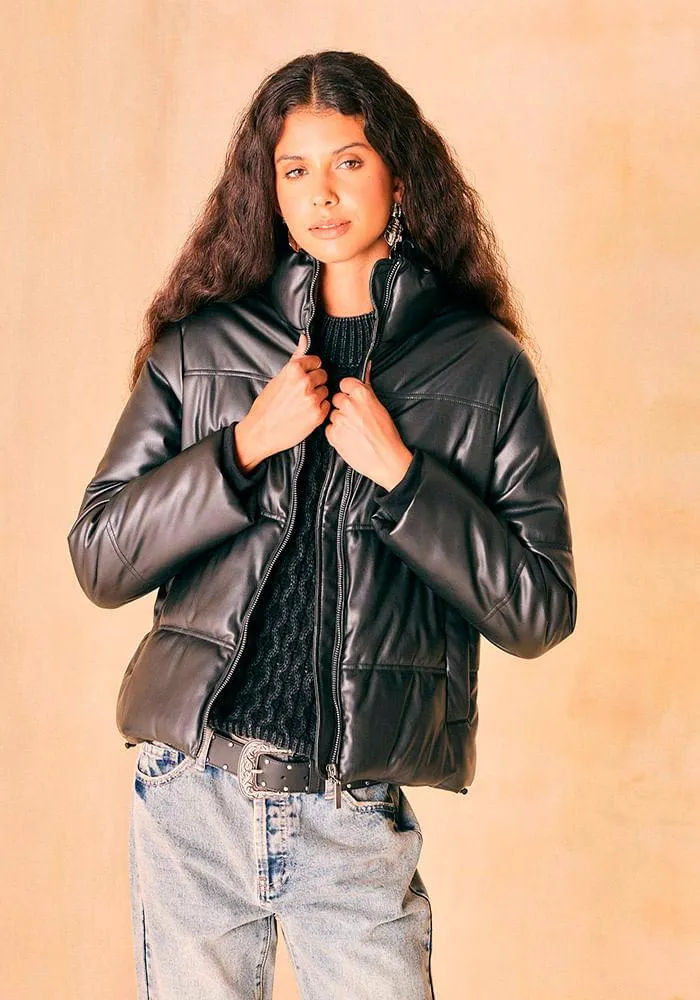 Chaqueta estilo puffa con forro en chiporro