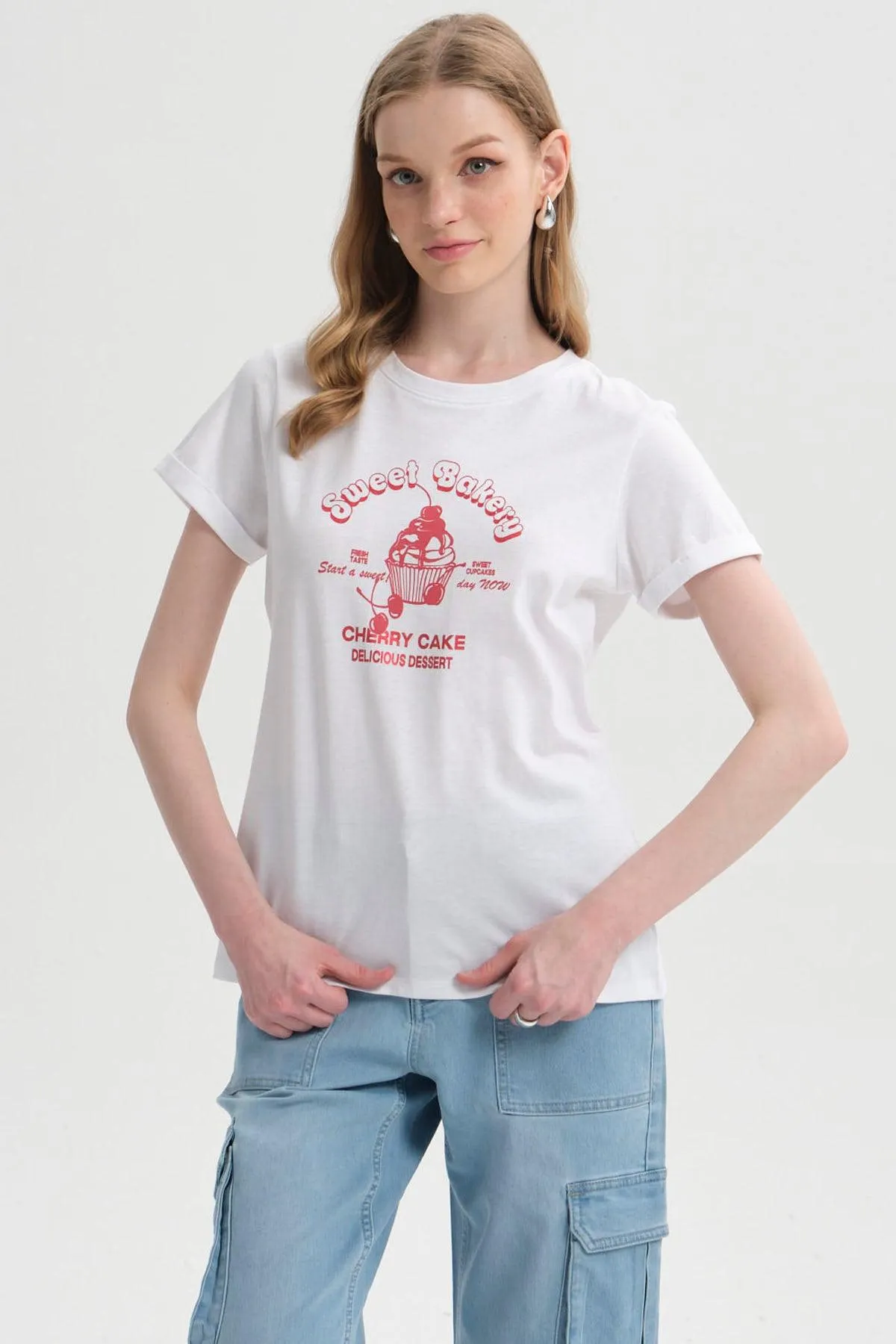 Polera Mujer Gráfica Roll Up Rojo